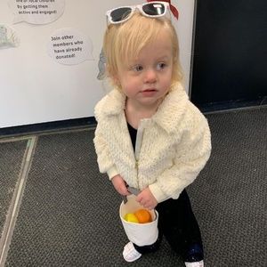 Meet your Posher, Lori